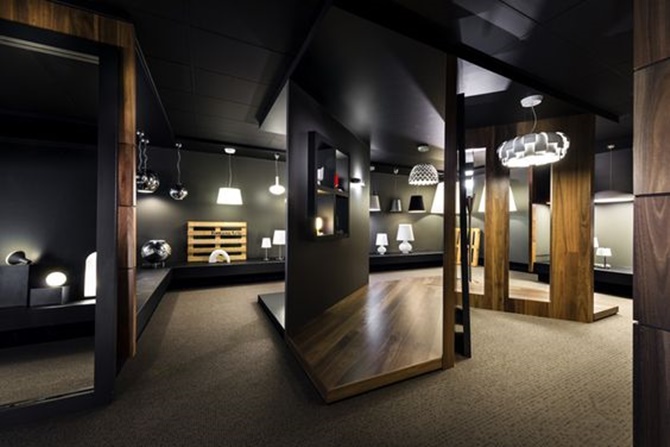 3 phong cách thiết kế thi công nội thất showroom khiến khách hàng phải mê mẩn 5 Thiết kế thi công nội thất showroom 4