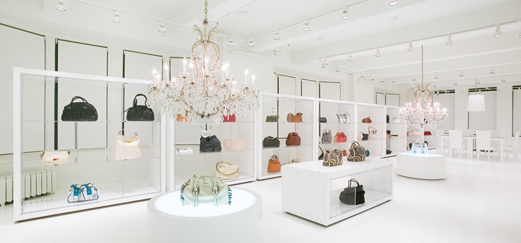 Thiết kế thi công nội thất showroom